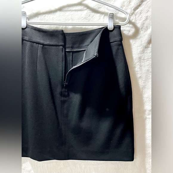 Cabi Agency Skirt - Picture 6 of 7